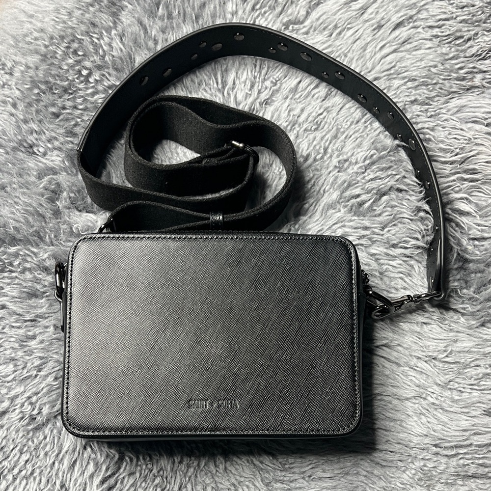 Saint & Sofia Black Crossbody Bag